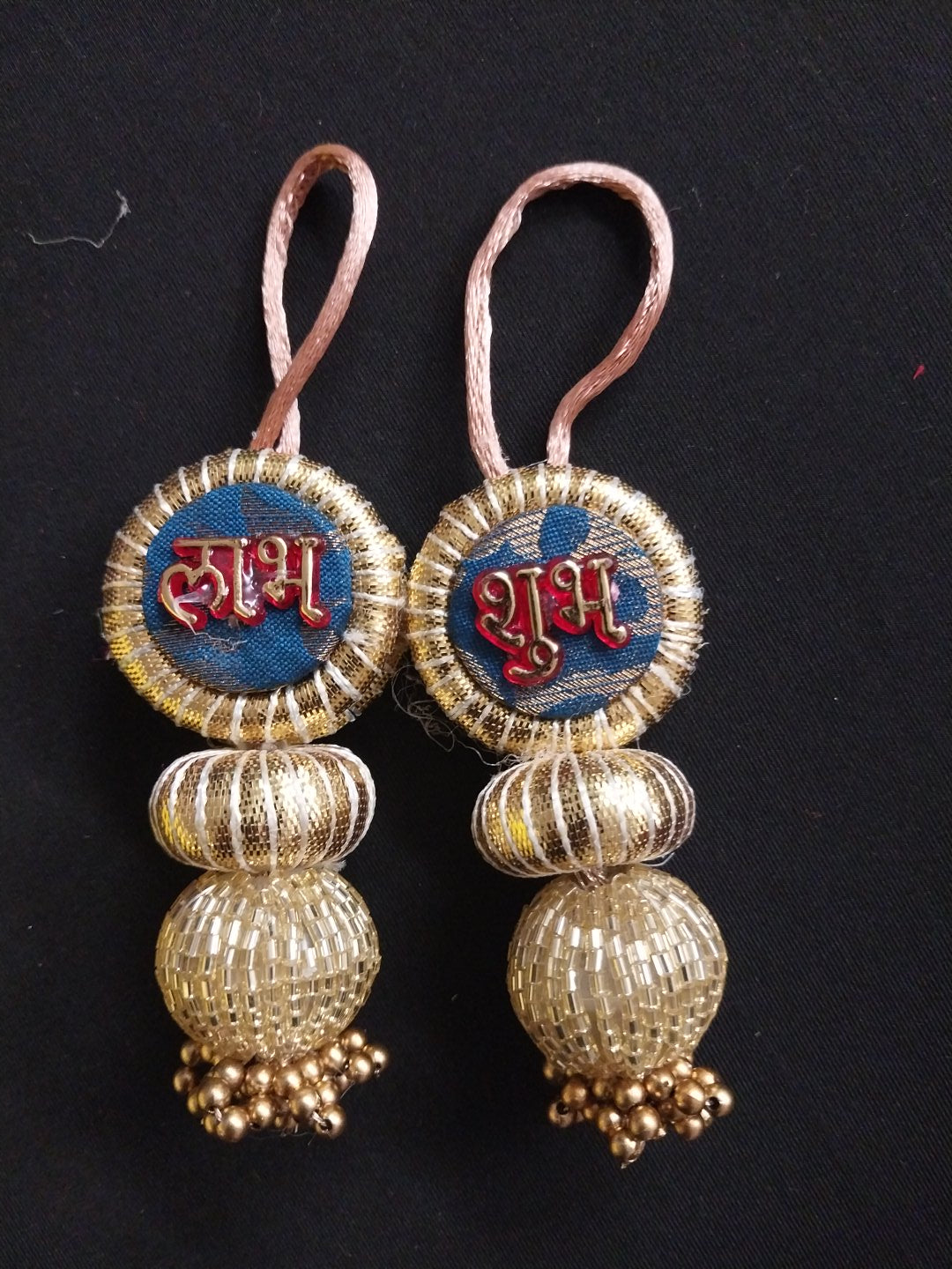 Subh labh hanging