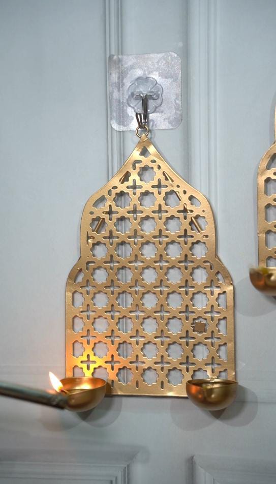 Jharokha wall hanging metal Tealight candle holder/diya
