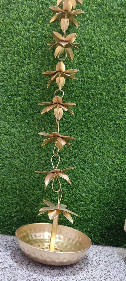 Hanging Lotus Urli