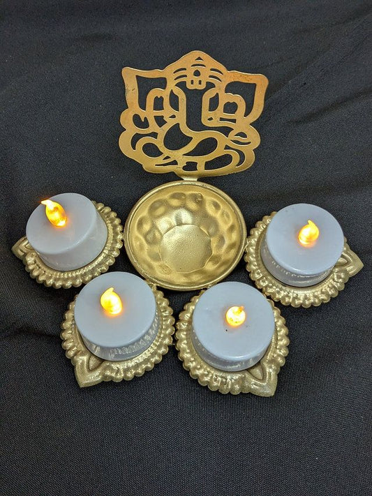 Shadow Ganesh diya urli style
