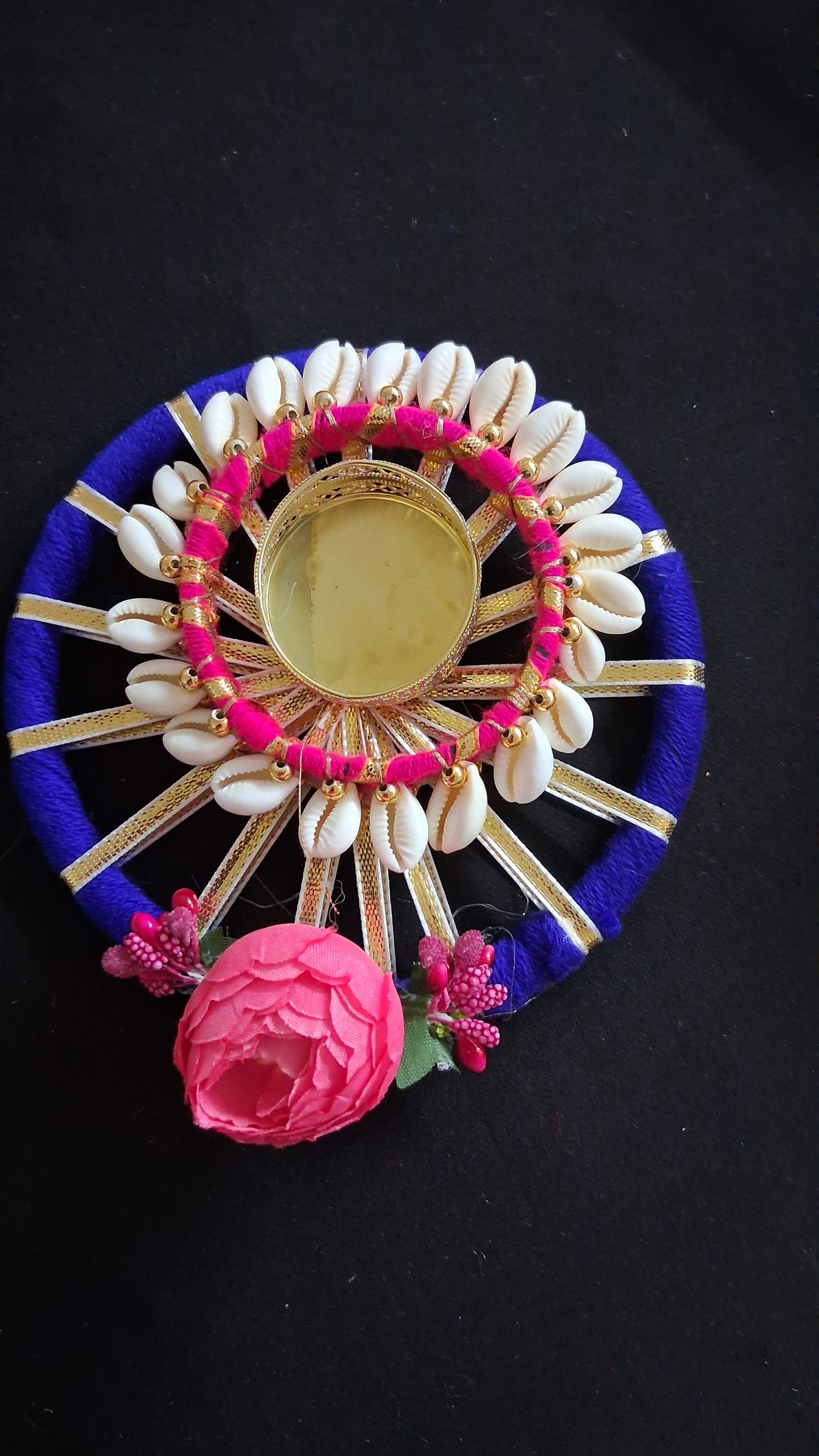 Shell-chakra and flower design tealight holder
