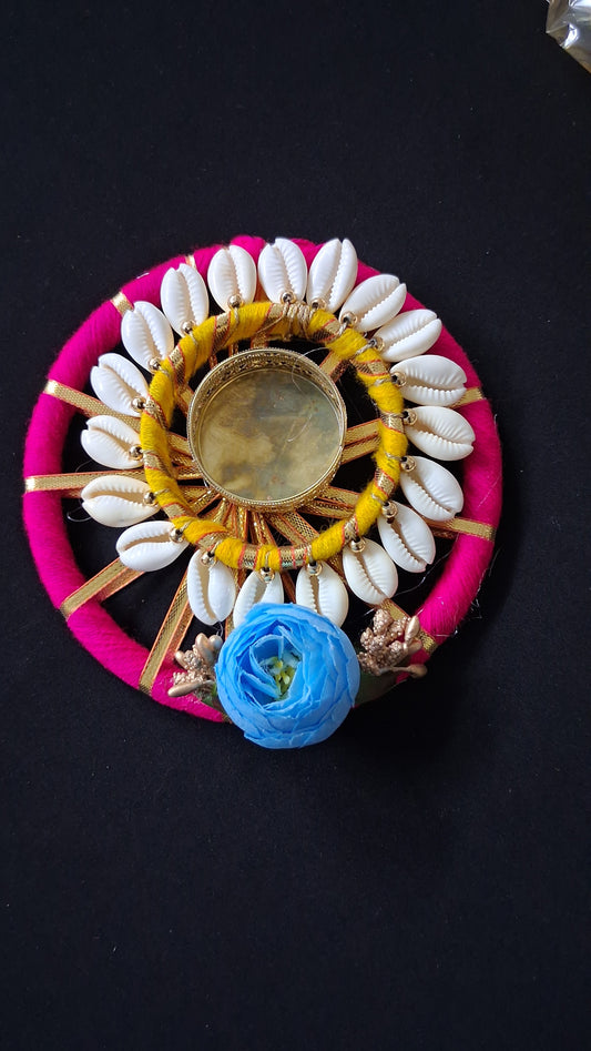 Candle Holder with shell on side