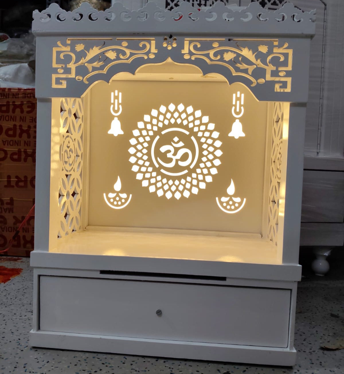 White wooden Temple with drawer and LED lights (15*10*18)