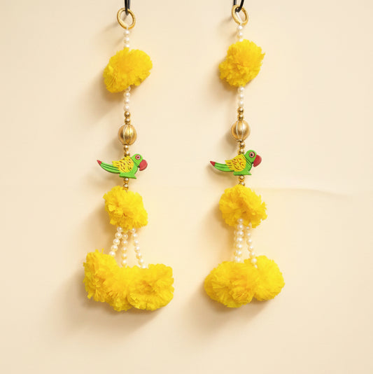 Marigold hanging with parrots ( pair-1 feet)